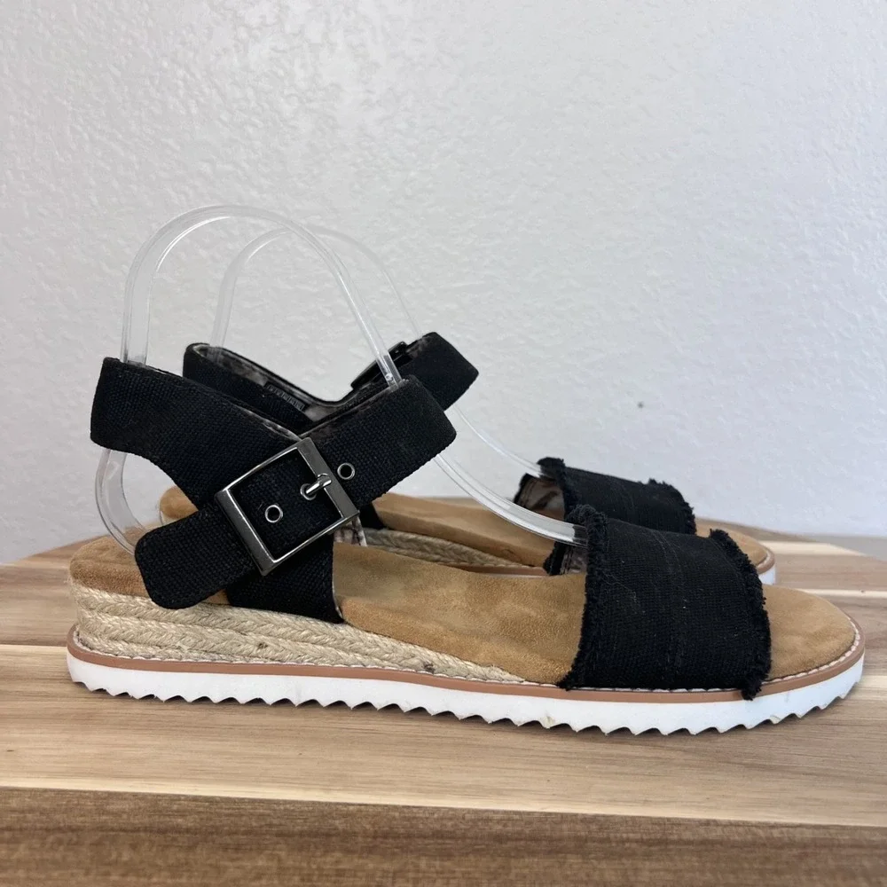Bobs Skechers Desert Kiss Adobe Princess Sandals Womens 9 Black Hook Loop Comfy